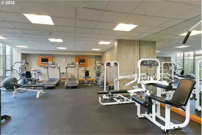 1221 SW 10th Ave #410, Portland, OR 97205 - Photo 24