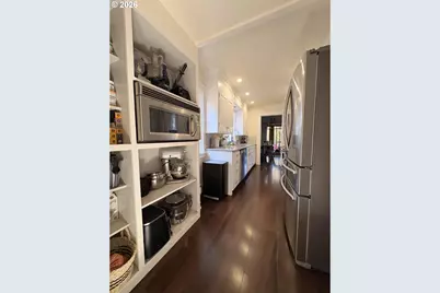 3826 SW Council Crest Dr, Portland, OR 97239 - Photo 18