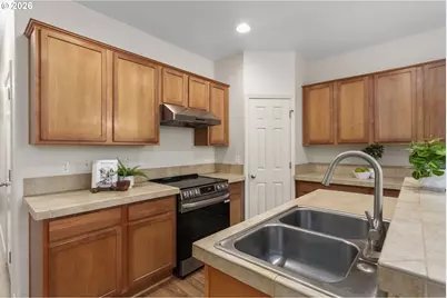 1436 NE Alexandria Pl, Hillsboro, OR 97124 - Photo 4