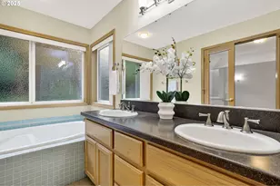 14341 SE Terrace Dr, Clackamas, OR 97015 - Photo 30