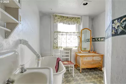 714 SE Byers Ave, Pendleton, OR 97801 - Photo 24