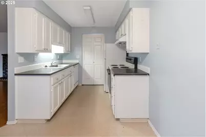 8524 SW Mohawk St, Tualatin, OR 97062 - Photo 12