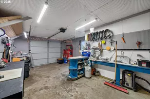 411 Park Ave, Tillamook, OR 97141 - Photo 26