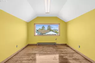 411 Park Ave, Tillamook, OR 97141 - Photo 10