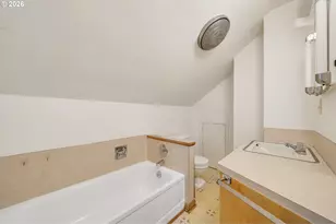 411 Park Ave, Tillamook, OR 97141 - Photo 16