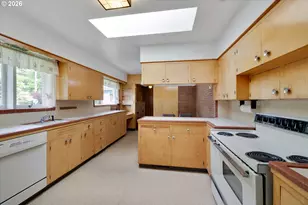 6836 SW Peyton Rd, Portland, OR 97223 - Photo 14
