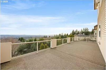 9228 NW McKenna Dr, Portland, OR 97229 - Photo 20