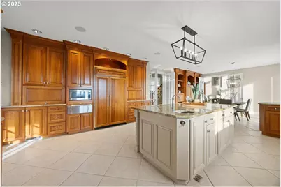 9228 NW McKenna Dr, Portland, OR 97229 - Photo 18