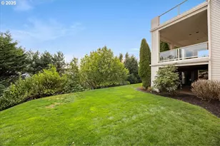 9228 NW McKenna Dr, Portland, OR 97229 - Photo 38