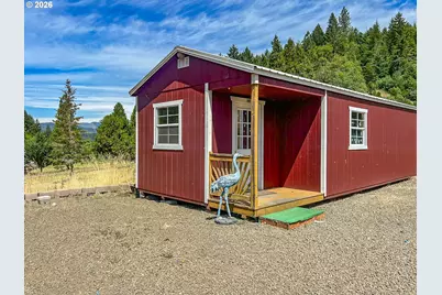 740 Ireland Rd, Winston, OR 97496 - Photo 2