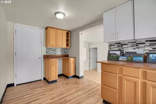 10701 N Pershing St, Mount Angel, OR 97362 - Photo 22