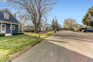 1680 SE Maple Ct, Hillsboro, OR 97123 - Photo 8