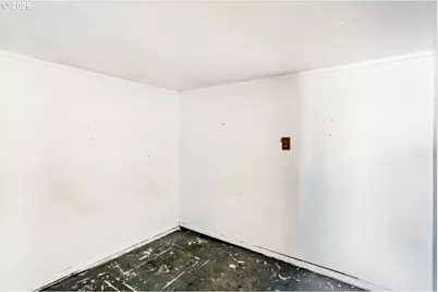 1680 SE Maple Ct, Hillsboro, OR 97123 - Photo 24