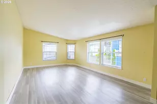 1949 SE Palmquist Rd, Gresham, OR 97080 - Photo 4