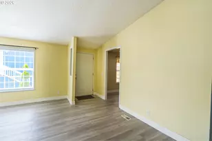 1949 SE Palmquist Rd, Gresham, OR 97080 - Photo 6