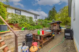 1873 E Cedar St, Myrtle Point, OR 97458 - Photo 28