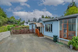 1873 E Cedar St, Myrtle Point, OR 97458 - Photo 2