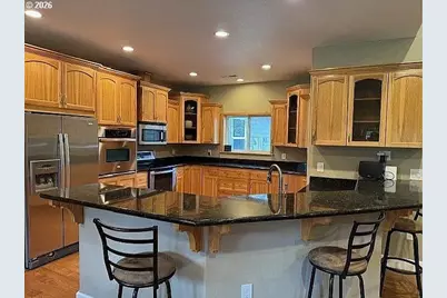 300 Mattie K Ln, Roseburg, OR 97471 - Photo 6