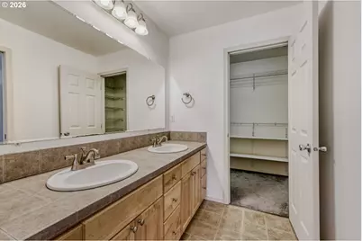 43 S 20th Ave, Cornelius, OR 97113 - Photo 16