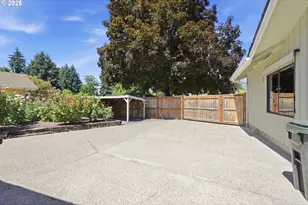 1761 Russet Dr, Eugene, OR 97401 - Photo 42