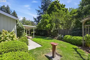1761 Russet Dr, Eugene, OR 97401 - Photo 40