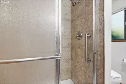 1761 Russet Dr, Eugene, OR 97401 - Photo 28