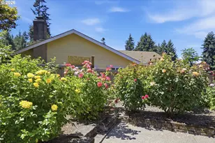 1761 Russet Dr, Eugene, OR 97401 - Photo 44