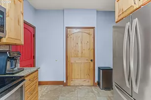 180 N Johnson St, Coquille, OR 97423 - Photo 16