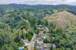 180 N Johnson St, Coquille, OR 97423 - Photo 28