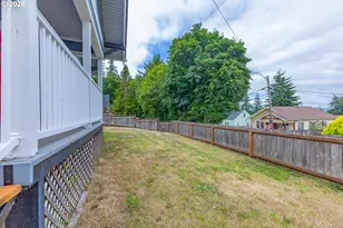 180 N Johnson St, Coquille, OR 97423 - Photo 8
