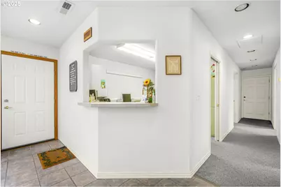 1205 Washington St, Oregon City, OR 97045 - Photo 8