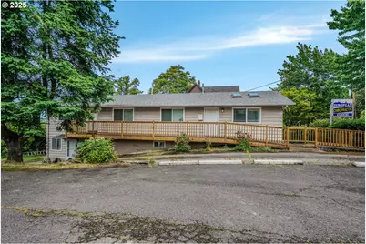 1205 Washington St, Oregon City, OR 97045 - Photo 2