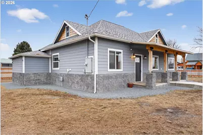 1545 3rd St, Haines, OR 97833 - Photo 2