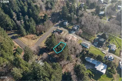 210 Chief Albert Dr, Yachats, OR 97498 - Photo 8