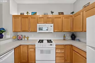 1741 NE 65th Ave, Hillsboro, OR 97124 - Photo 14