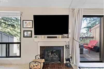 151 Treehill Loop, Eugene, OR 97405 - Photo 10