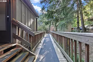 151 Treehill Loop, Eugene, OR 97405 - Photo 2