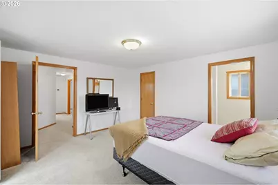 2337 Loch Dr, Springfield, OR 97477 - Photo 20