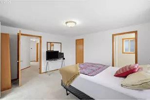 2337 Loch Dr, Springfield, OR 97477 - Photo 20