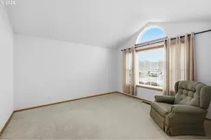 2337 Loch Dr, Springfield, OR 97477 - Photo 16