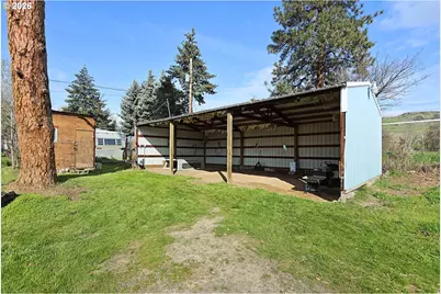 1043 Irvine St, The Dalles, OR 97058 - Photo 4
