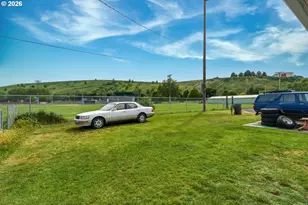 129 E Catherine Ave, Milton-Freewater, OR 97862 - Photo 24
