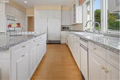 8703 SE Porter Cir, Vancouver, WA 98664 - Photo 24