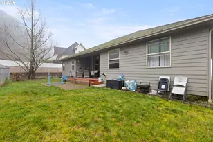 849 N View Dr, Winchester, OR 97495 - Photo 42