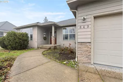 849 North View Dr, Winchester, OR 97495 - Photo 2