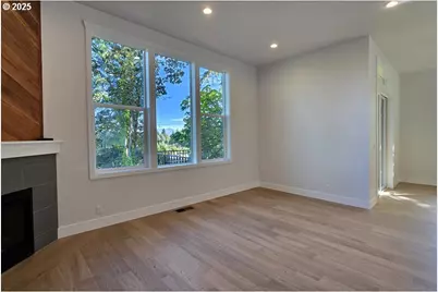 3442 River Heights Dr, Springfield, OR 97477 - Photo 6