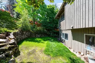 2530 SW 23rd St, Gresham, OR 97080 - Photo 26