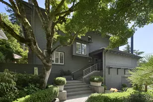 2768 SW Fern St, Portland, OR 97201 - Photo 2