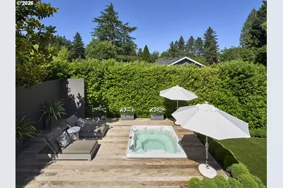 2768 SW Fern St, Portland, OR 97201 - Photo 10