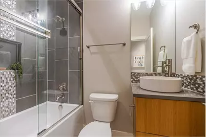 17808 Hillside Way, Lake Oswego, OR 97034 - Photo 26